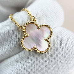 CLOVER PEDANT PINK MOP GOLD NECKLACE