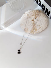 WULU 2 MOTIF ONYX SILVER NECKLACE