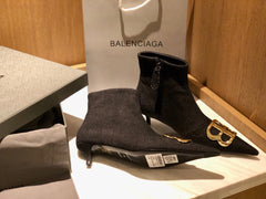 POINTED-TOE KITTEN HEEL 45 MM ANKLE BOOTS IN BLACK DENIM