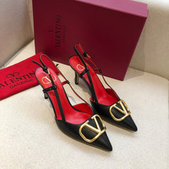 VLOGO SIGNATURE BLACK CALFSKIN HIGH SLINGBACK PUMP 7 CM WITH GOLD LOGO