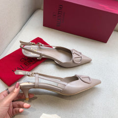 VLOGO SIGNATURE PALE PINK CALFSKIN HIGH SLINGBACK PUMP 4 CM