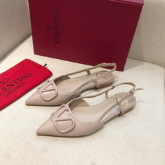 VLOGO SIGNATURE LIGHT PINK CALFSKIN FLAT SLINGBACK PUMP