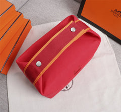 HM BRIDE-A-BRAC 21 RED CANVAS