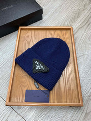 BEANIE HAT IN NAVY BLUE WOOL 431359