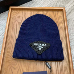 BEANIE HAT IN NAVY BLUE WOOL 431359