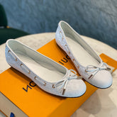 LV WOMEN'S BALLET FLAT IN WHITE EMBOSSED CALFSKIN WITH BOW