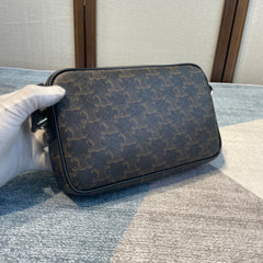 MEDIUM MESSENGER BAG 23 IN BLACK TRIOMPHE CANVAS