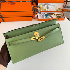 KELLY CUT 31 IN APPLE GREEN CALFSKIN WITH GOLD HARDWARE