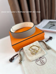 BOUCLE BELT BUCKLE & REVERSIBLE KHAKI BROWN AND WHITE LEATHER STRAP 38MM GOLD HARDWARE