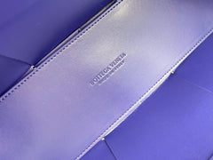 SMALL ARCO TOTE 30 IN EAST BAY PURPLE LAMBSKIN