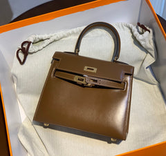 KELLY MINI 20 BAG IN CHOCOLATE BROWN SMOOTH CALFSKIN WITH GOLD HARDWARE