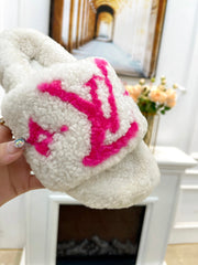 LV FLAT SLIPPER IN WHITE MIX BRIGHT PINK SHEARLING