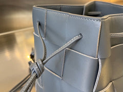 SMALL CASSETTE BUCKET 18 IN DAVY'S GRAY CALFSKIN
