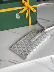 MONTMARTRE GM CASE 18 IN WHITE GOYARDINE CANVAS