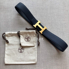 HM BELT BUCKLE & REVERSIBLE BLACK LEATHER STRAP 38MM GOLD HARDWARE