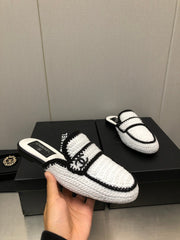 HALF-MULES IN WHITE MIX BLACK WOOL WOVEN