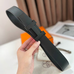 HM CONSTANCE BELT BUCKLE & REVERSIBLE BLACK LEATHER STRAP 38MM