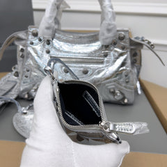 NEO CAGOLE 26 IN SILVER METALLIC LAMBSKIN