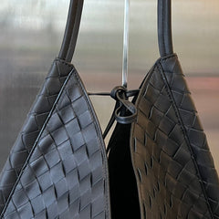 MEDIUM SOLSTICE 44 BLACK LAMBSKIN