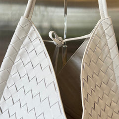 MEDIUM SOLSTICE 44 WHITE LAMBSKIN