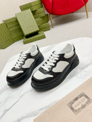 GG EMBOSSED TRAINER BLACK AND WHITE CALFSKIN