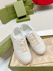 GG EMBOSSED TRAINER WHITE AND PASTEL PINK CALFSKIN