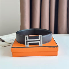 HM BELT BUCKLE & REVERSIBLE BLACK LEATHER STRAP 38MM SILVER HARDWARE
