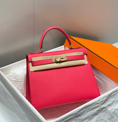 KELLY 28CM IN ROSE TYRIEN SWIFT CALFSKIN GOLD HARDWARE