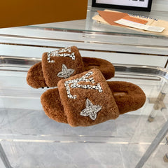 LV WOMEN'S PASEO FLAT SLIPPER IN CINNAMON BROWN FLEECE