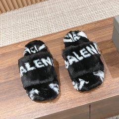 LAMB WOOL SLIPPER BLACK AND WHITE