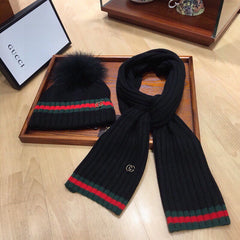 SET SCARF AND HAT IN BLACK WOOL AND CASHMERE 945027