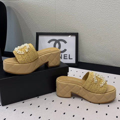 Double CC pearl platform sandals Sheepskin Fawn Yellow