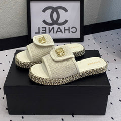 Double CC Women New Trendy Calfskin Slippers White