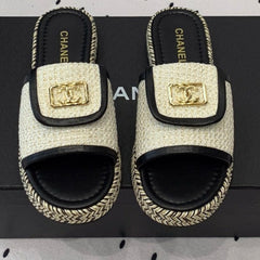 Double CC Women New Trendy Calfskin Slippers White Black