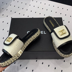 Double CC Women New Trendy Calfskin Slippers White Black