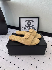 CC SLIPPERS IN YELLOW CREAM CALFSKIN