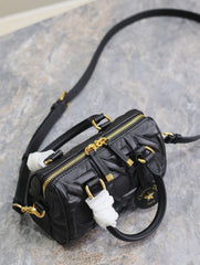 MINI GROOVE BAG 16 IN BLACK MACROCANNAGE CALFSKIN WITH GOLD HARDWARE
