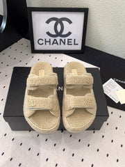 CC DAD SANDAL MULE IN ECRU BEIGE LAMB FUR