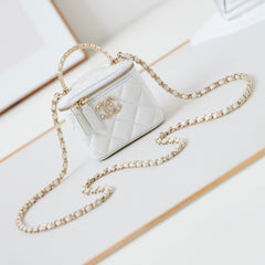 CHANEL 25S MINI VANITY BAG 11 CM IN WHITE LAMBSKIN WITH CRYSTAL-EMBELLISHED CC LOGO