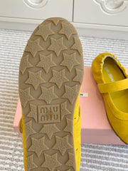 MARY JANE FLATS IN YELLOW SUEDE