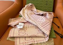 GUCCI 25S SCARF 180 IN WOOL 636369