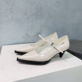 POINTED TOE MEDIUM HEEL PUMPS IN RICE WHITE GLOSSY LAMBSKIN