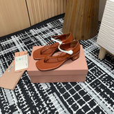 HIGH THONG SANDALS WITH WHITE STRAP IN RED BROWN GLOSSY LAMBSKIN