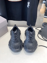 MONDAY SHOE IN BLACK COWSKIN AND POLYESTER