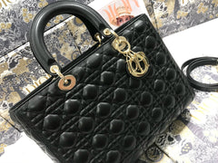 LARGE 32 LADY BAG IN BLACK LAMBSKIN WITH GOLD HARDWARE
