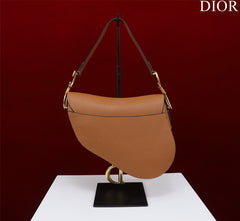 SADDLE BAG 25 WITH STRAP GOLD GRAINED CALFSKIN GHW