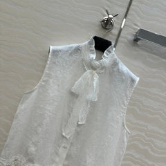 SLEEVELESS BLOUSE IN WHITE LINEN LACE TRIM AND NECK TIE