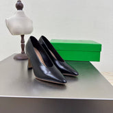 HIGH PUMP IN BLACK SHINY CALFSKIN