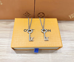 LV KEY PENDANT