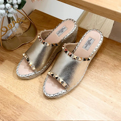 LACE-UP WEDGE SANDALS IN SILVER CALFSKIN WITH STUDS